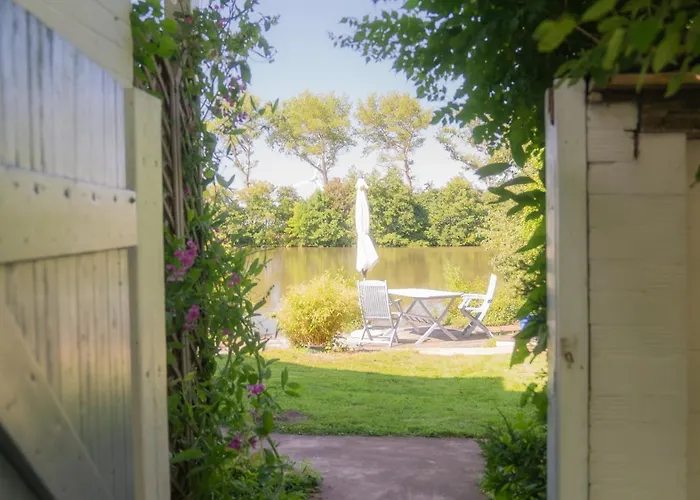 Schillhoern - Urlaub Mit Wasserblick * Нойхарлингерзиль